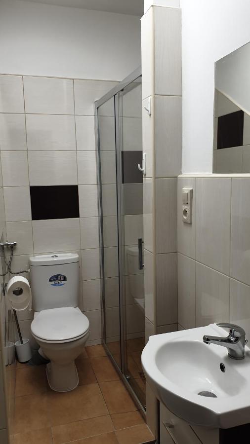 Unibal - Pokoje Goscinne Uniescie Bagian luar foto